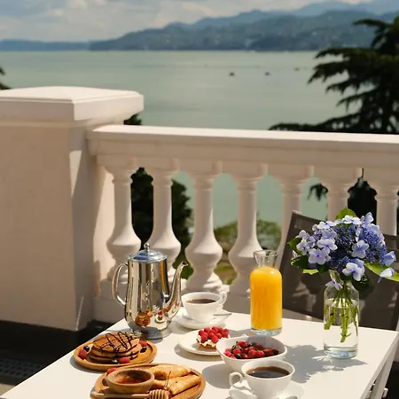 Le Port Boutique Apart Hotel Batumi Exterior photo